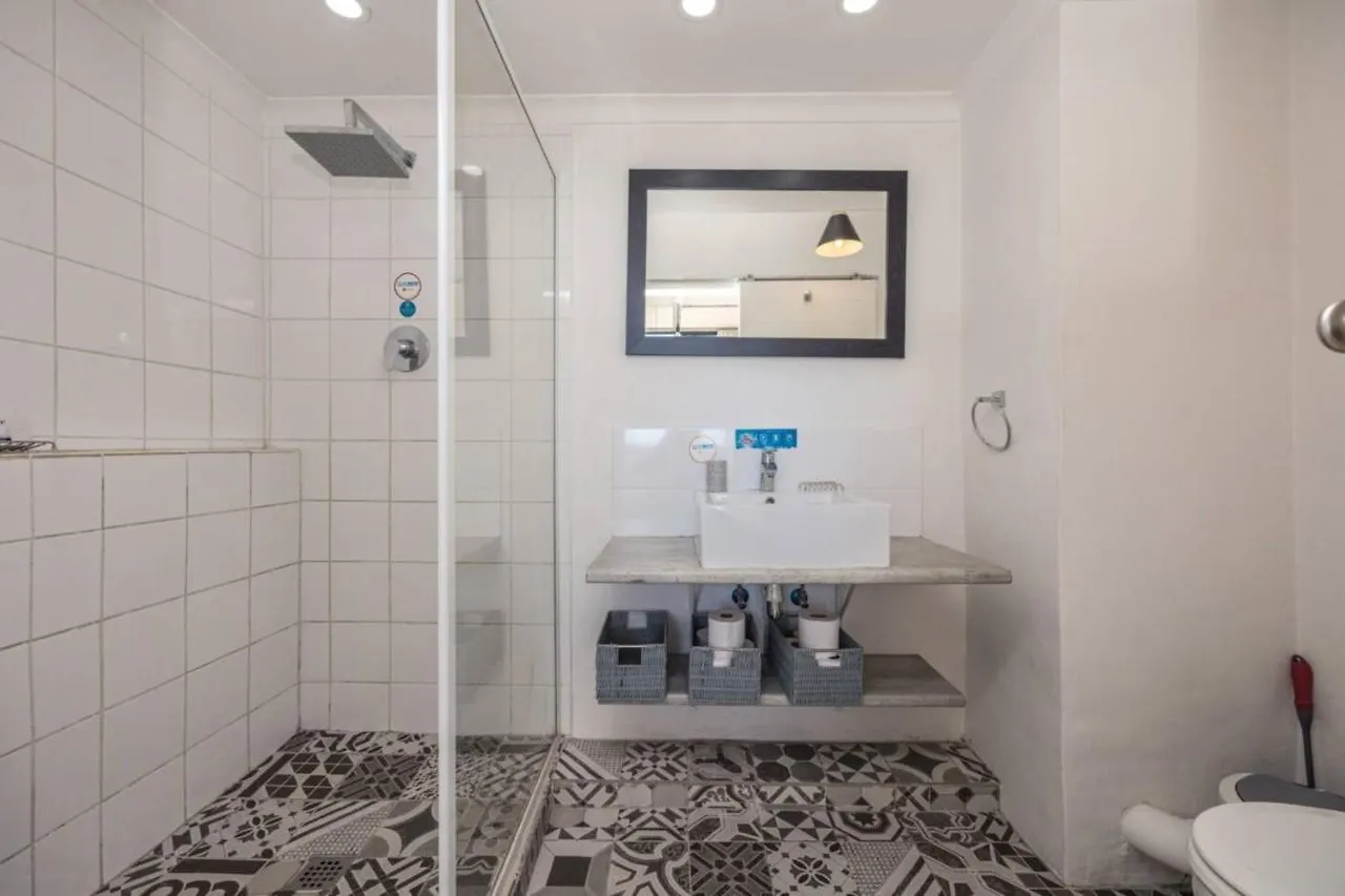 Homely Studio Apartment In Cape Town